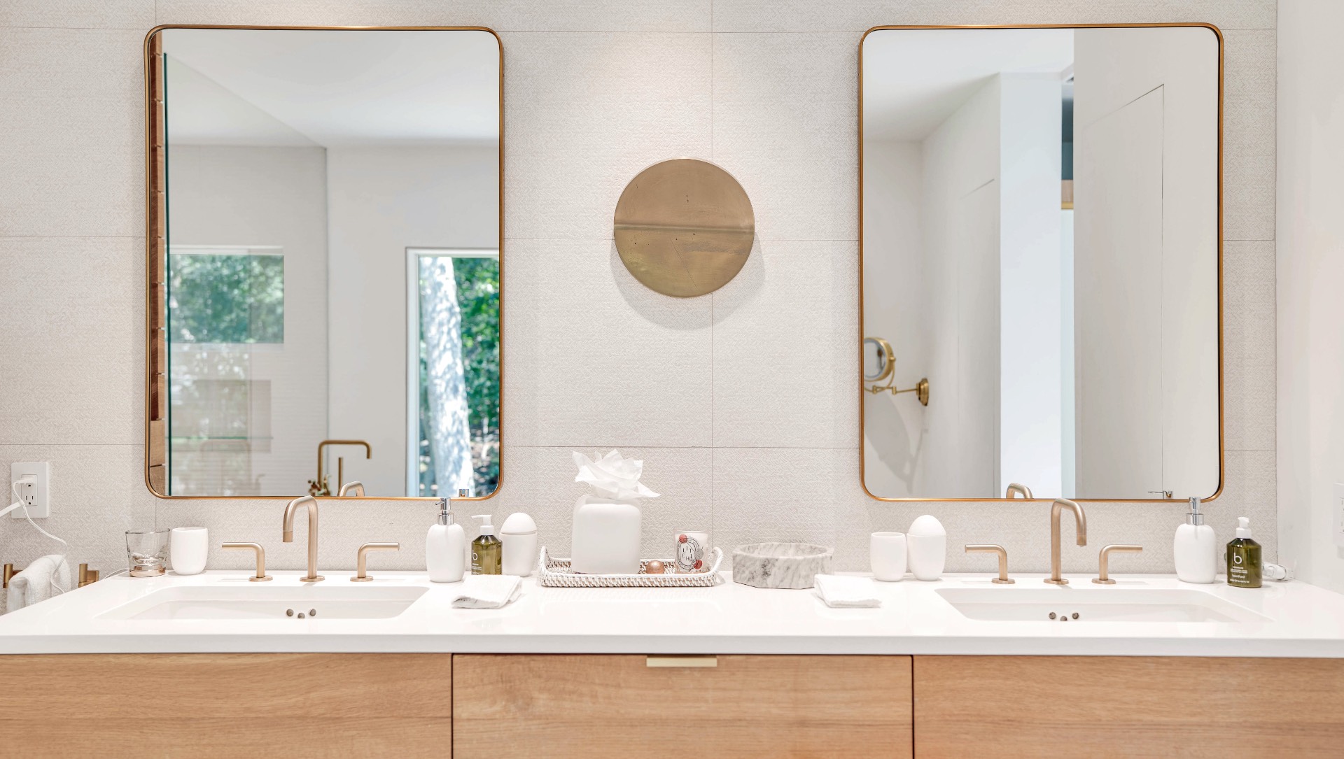 #24 photo, 216 Bull Path, サフォーク郡 East Hampton , NY 11937