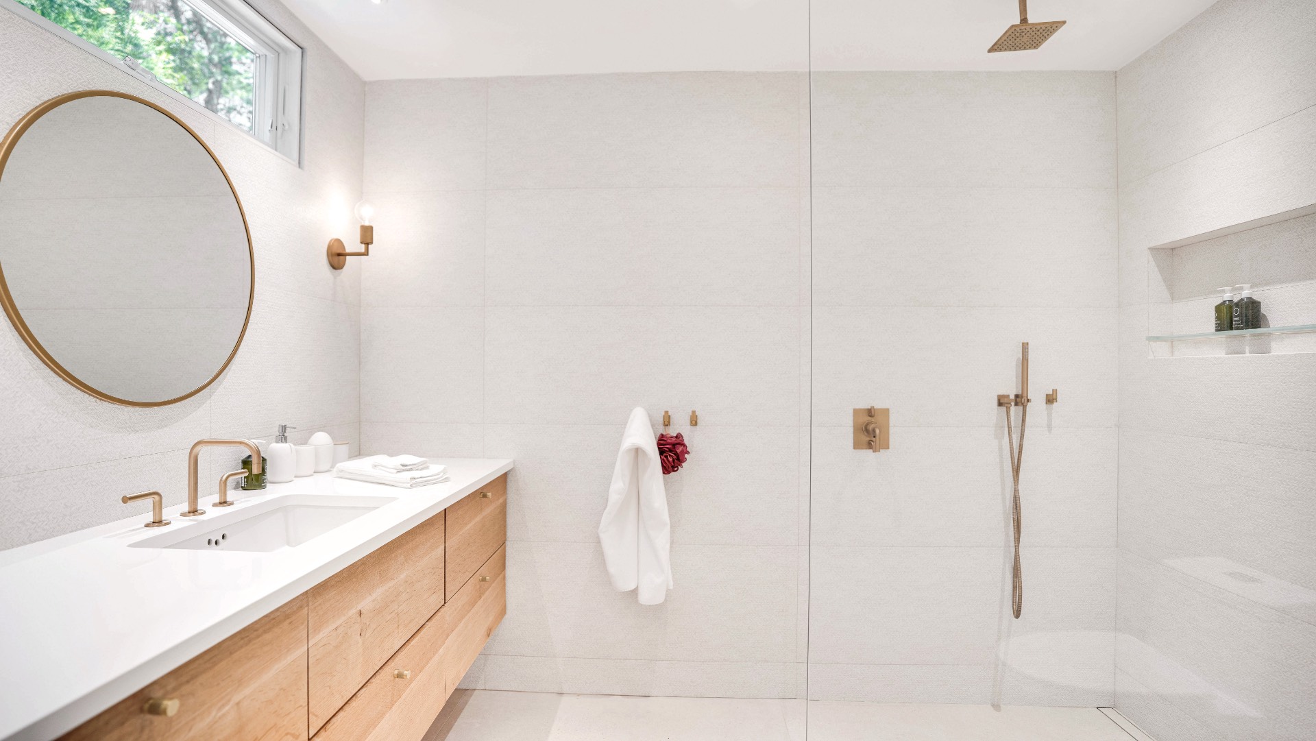 #28 photo, 216 Bull Path, サフォーク郡 East Hampton , NY 11937