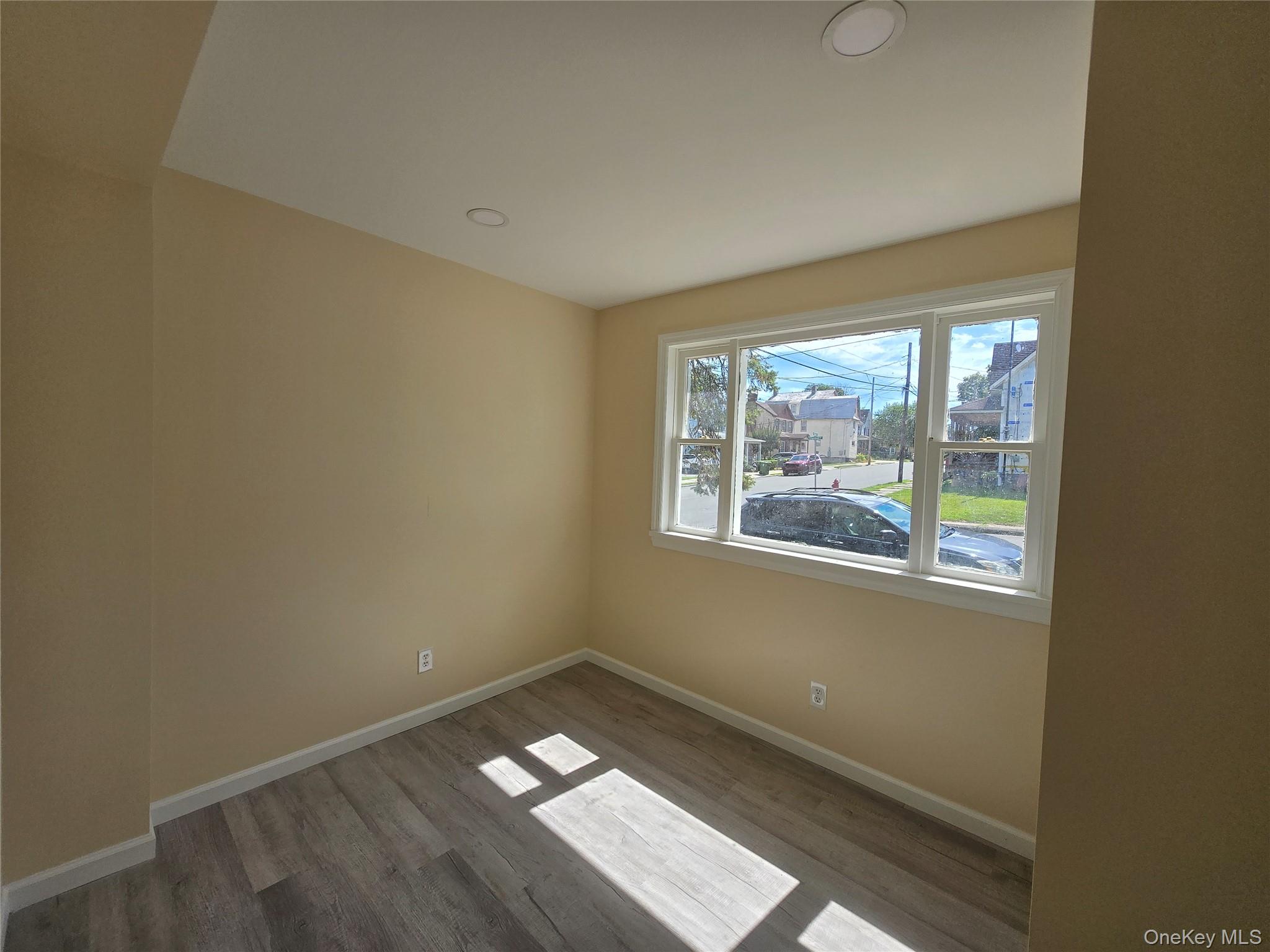 #10 photo, 1 Chestnut Street, Middletown , NY 10940