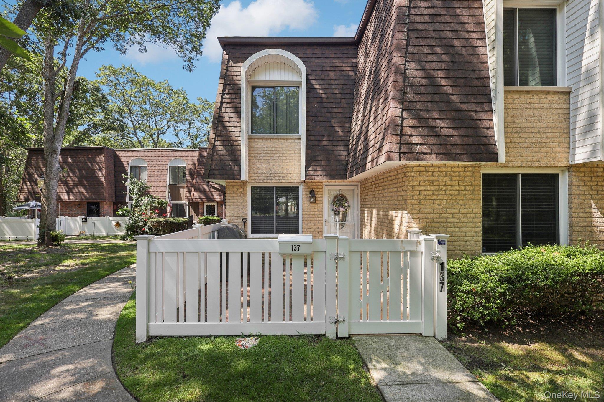 #1 photo, 137 Golf Lane, Medford , NY 11763