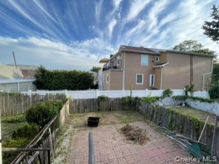 #7 photo, 126-08 9th Ave, クイーンズ区 College Point , NY 11356