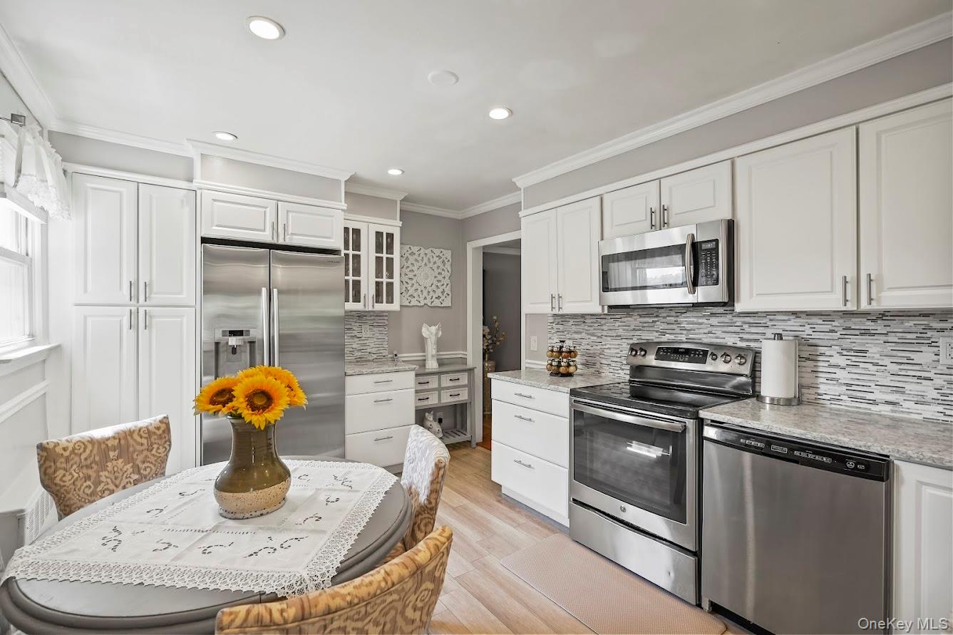 #5 photo, 25 Montague Street, Yonkers , NY 10703