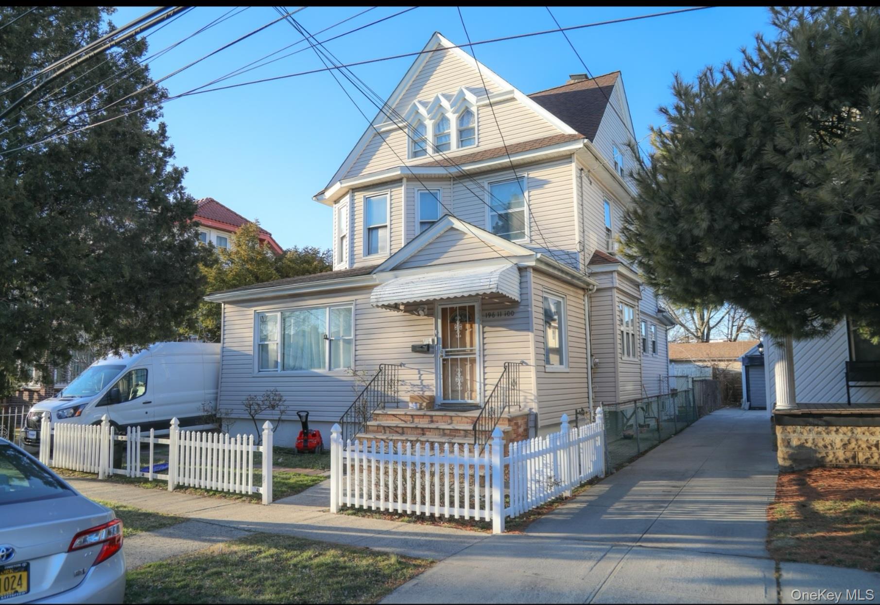 #1 photo, 19611 100th Avenue, クイーンズ区 Hollis , NY 11423