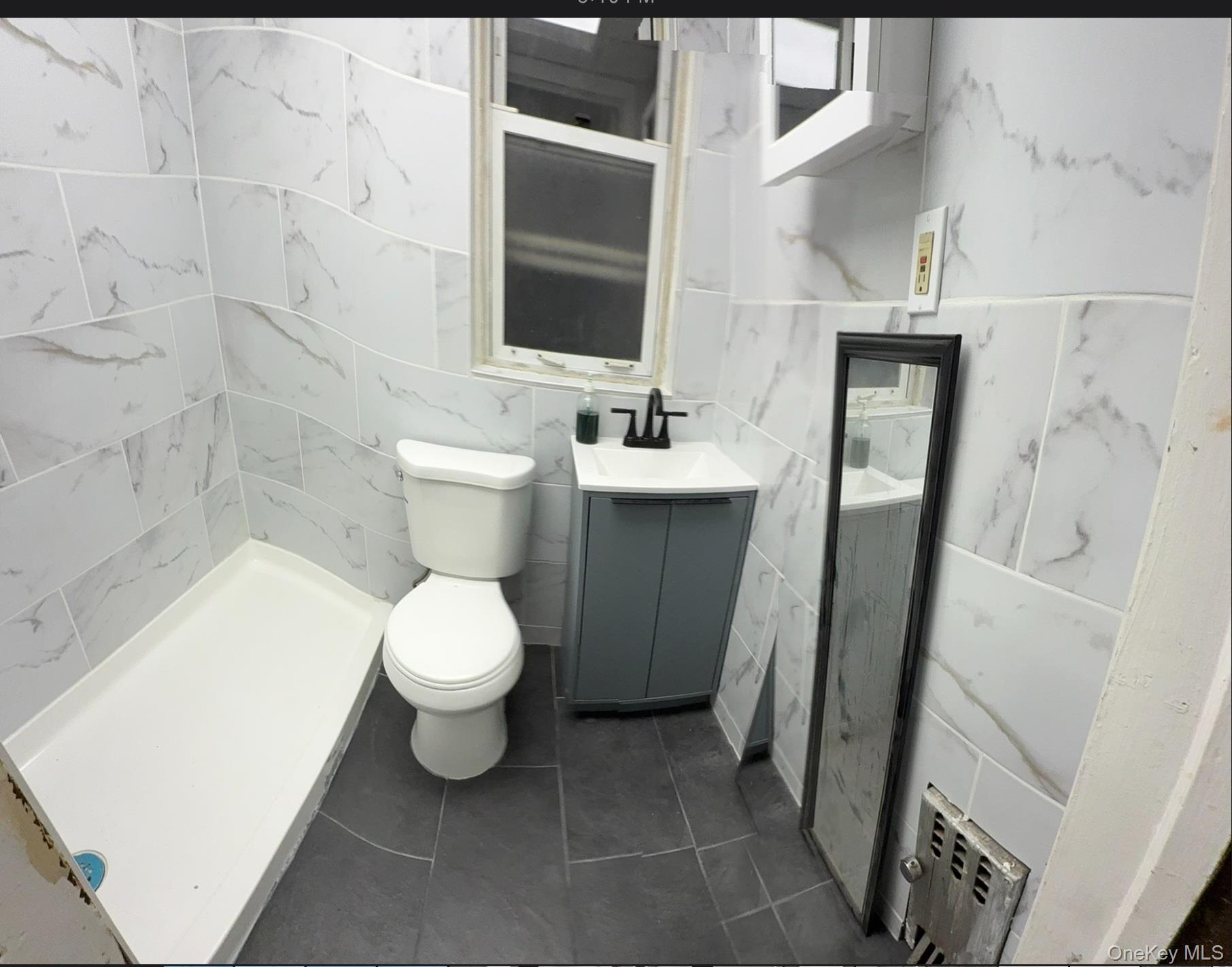 #6 photo, 19611 100th Avenue, クイーンズ区 Hollis , NY 11423