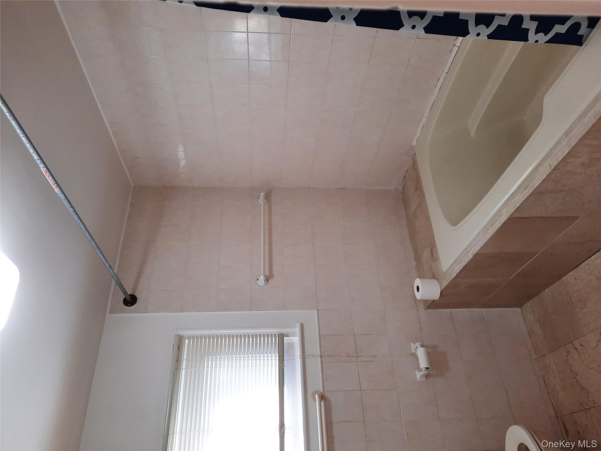 #6 photo, 22 deepdale Drive, サフォーク郡 Huntington Station , NY 11746