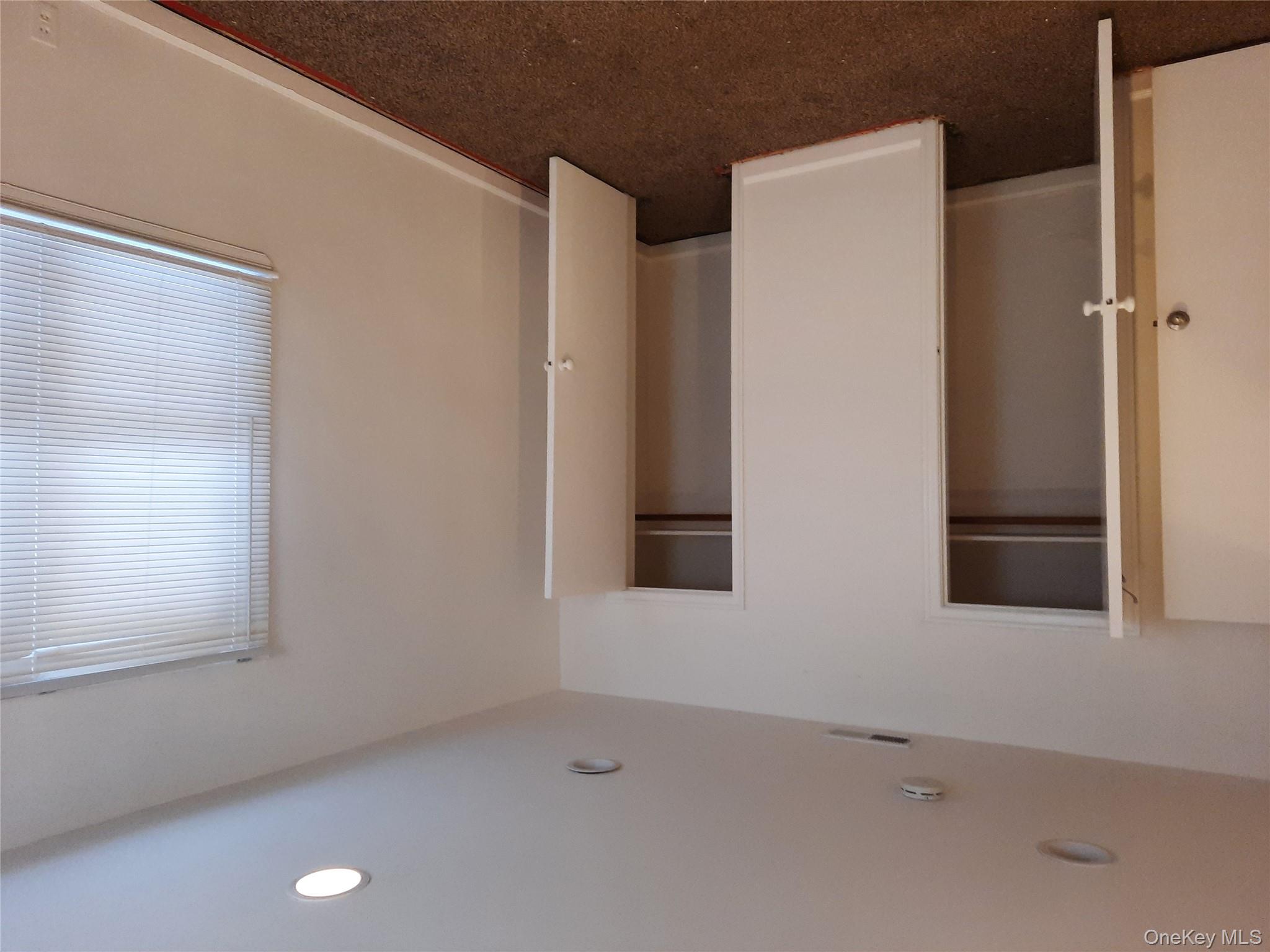 #7 photo, 22 deepdale Drive, サフォーク郡 Huntington Station , NY 11746