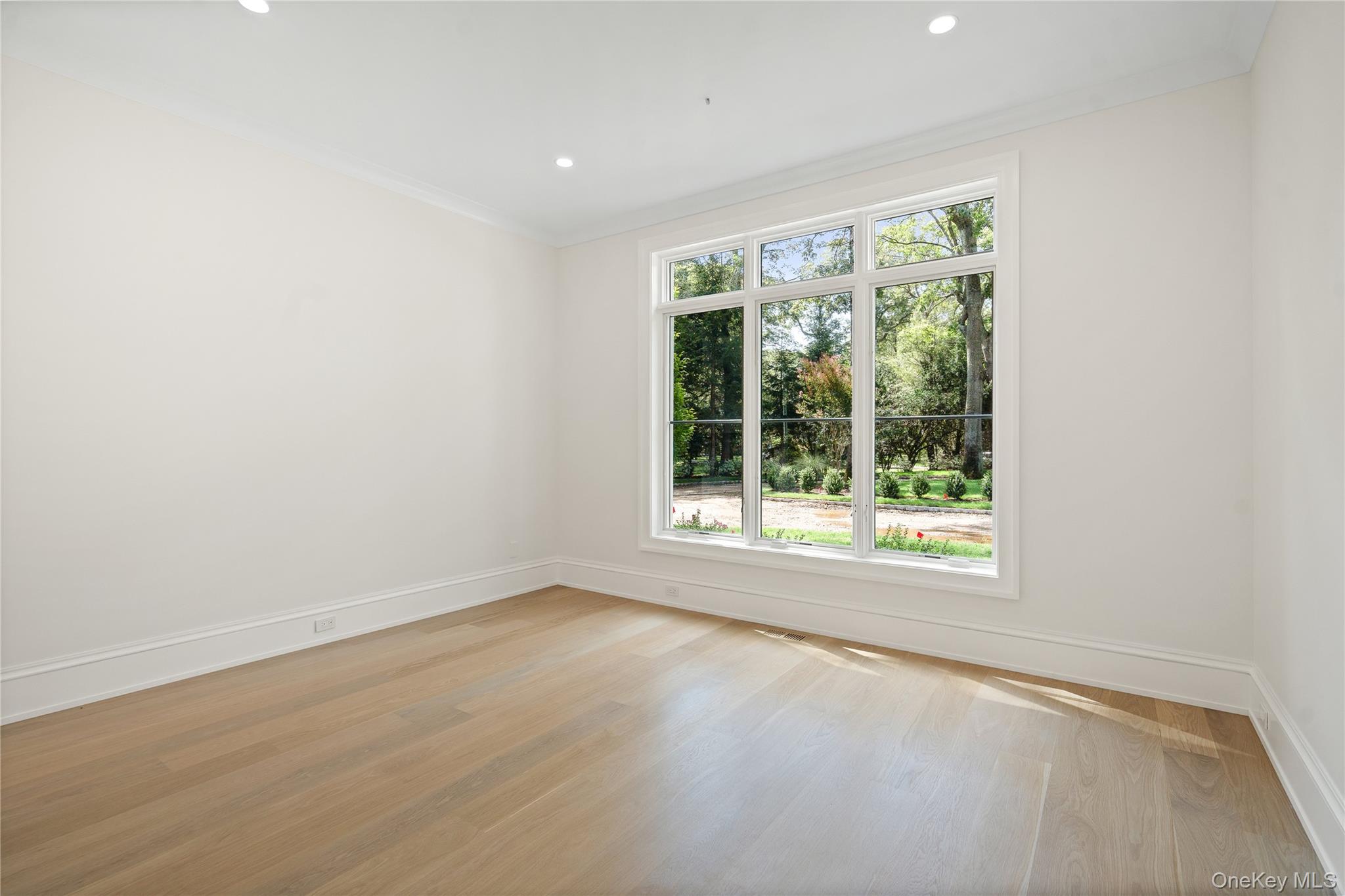 #19 photo, 12 Quaker Ridge Drive, ナッソー郡 Brookville , NY 11545