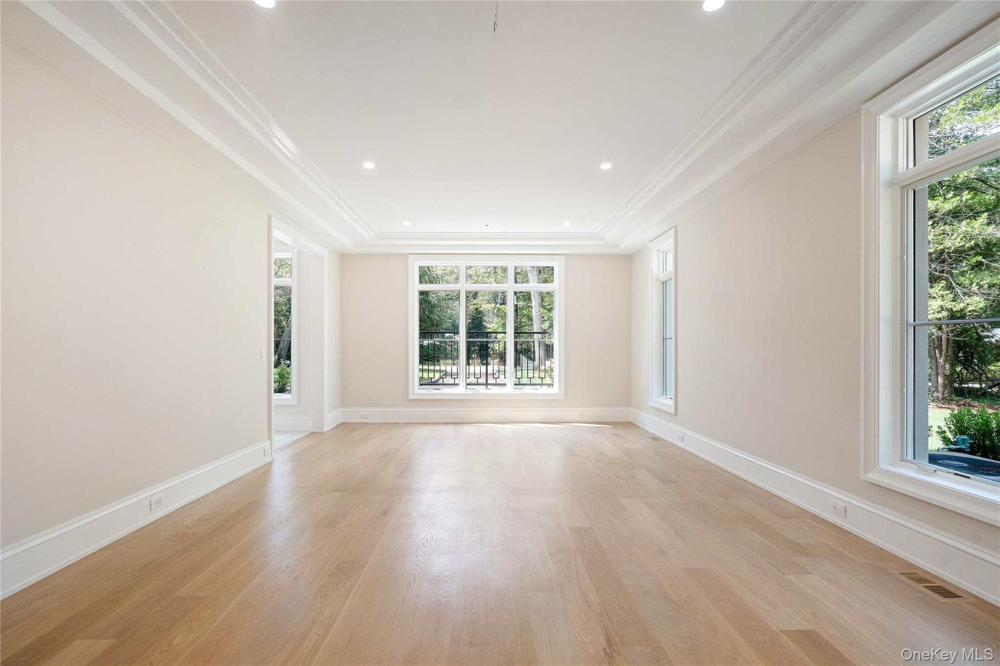 #7 photo, 12 Quaker Ridge Drive, ナッソー郡 Brookville , NY 11545