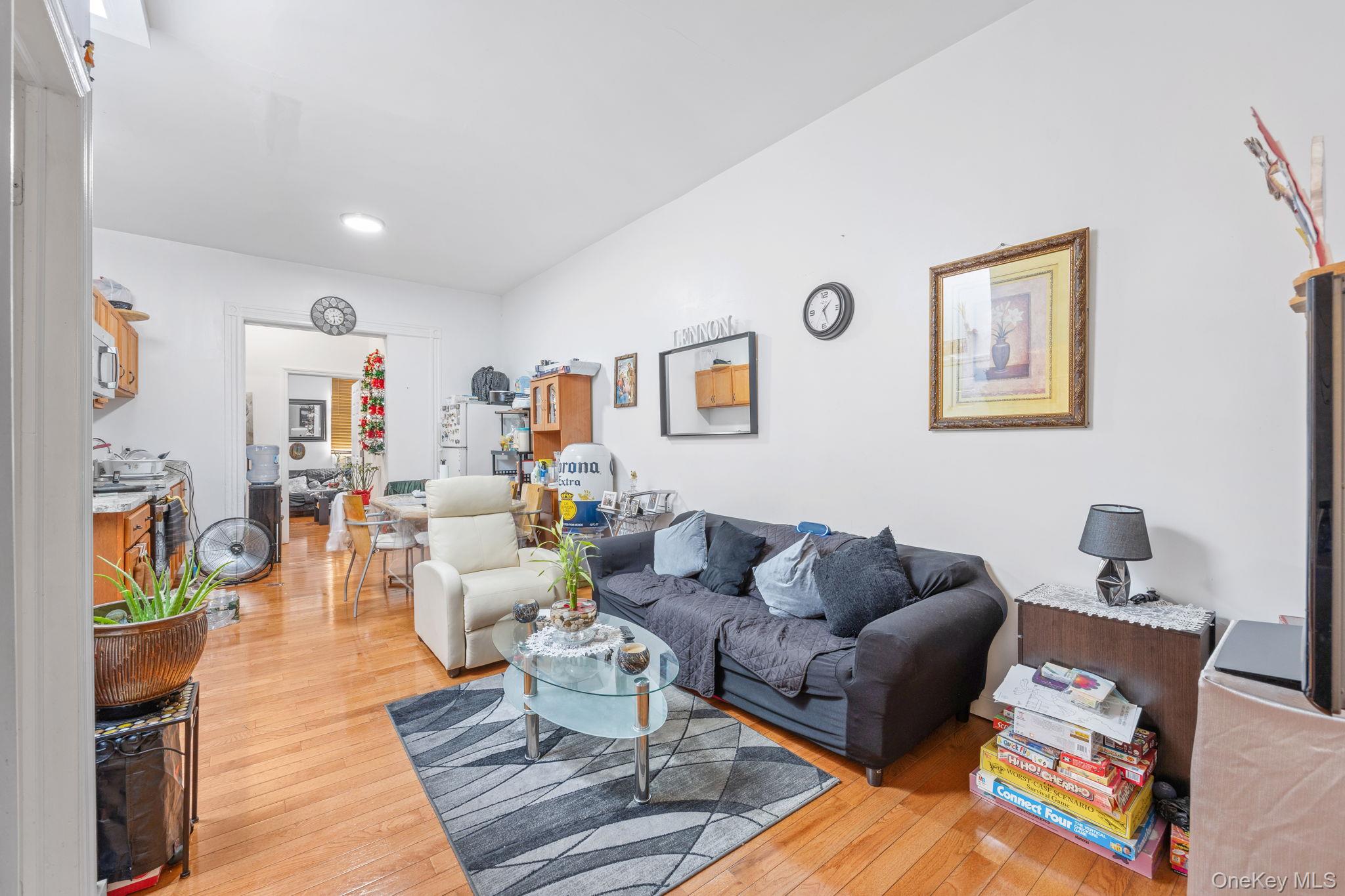 #3 photo, 229 Central Avenue, ブルックリン区 Brooklyn , NY 11221