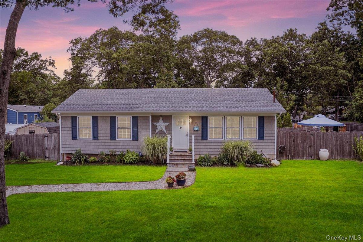 #1 photo, 73 Montauk Trail, سوفولك Ridge , NY 11961