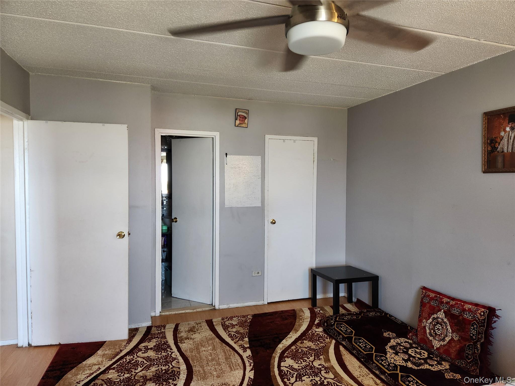 #18 photo, 9229 Queens Boulevard, Rego Park , NY 11374