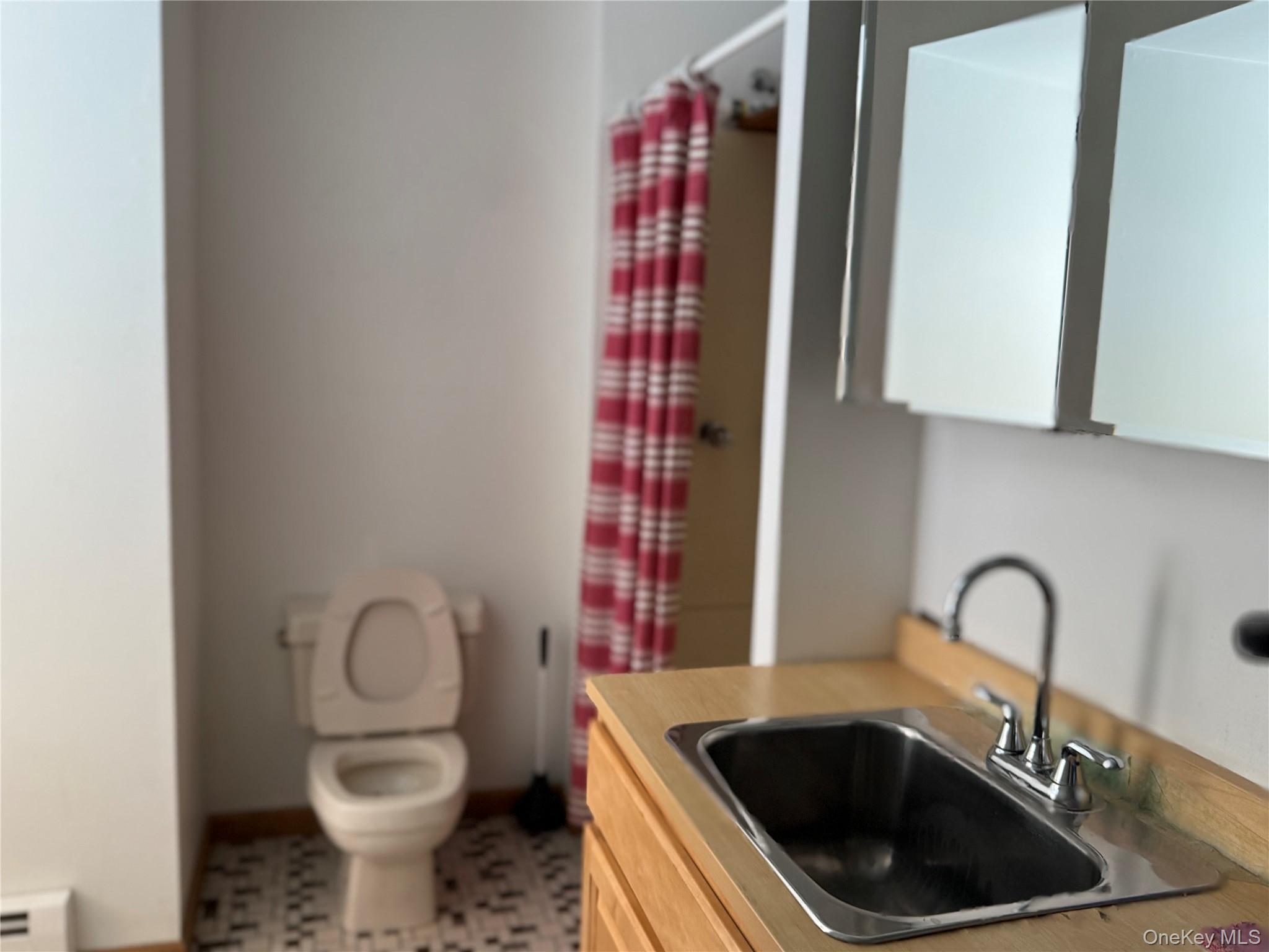 #11 photo, 626 E Main Street, Middletown , NY 10940