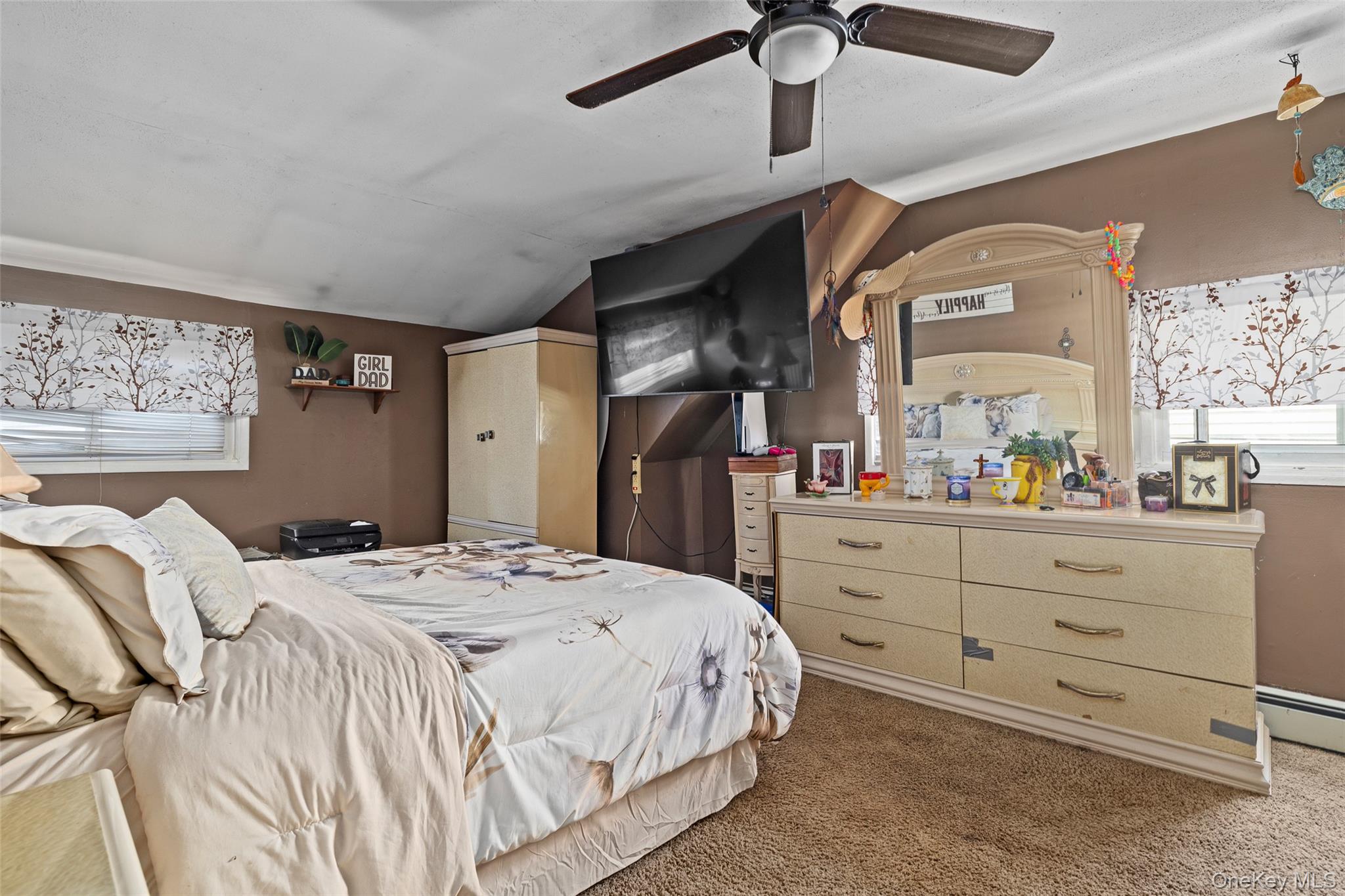 #13 photo, 6 Downhill Lane, Нассау ‖ Wantagh , NY 11793