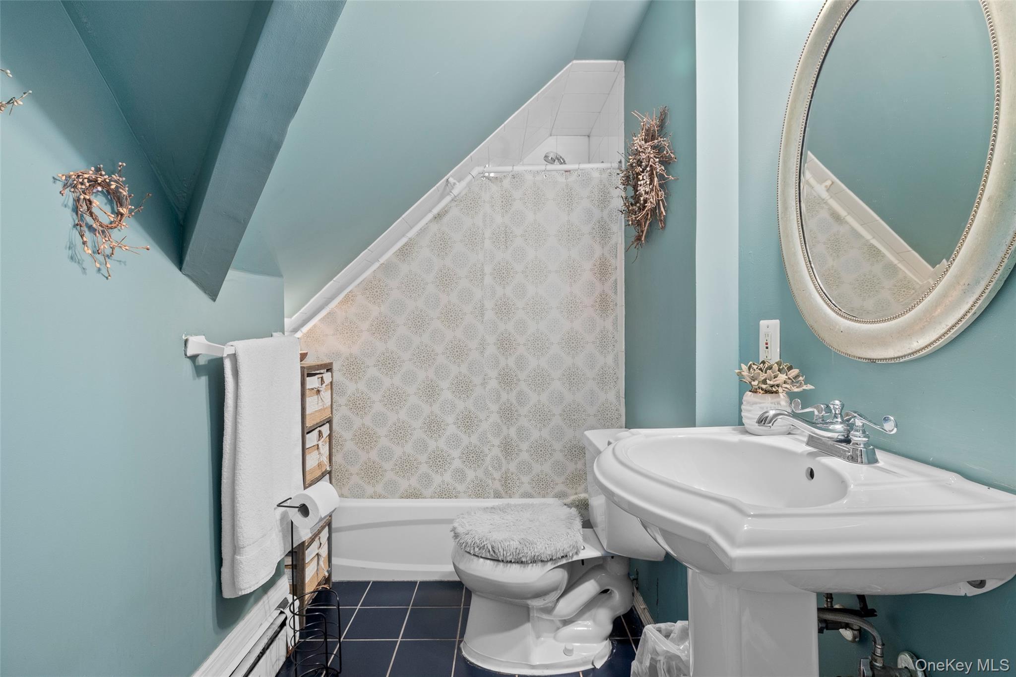 #15 photo, 6 Downhill Lane, Нассау ‖ Wantagh , NY 11793