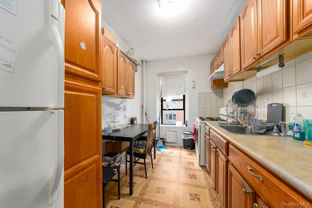 #6 photo, 1165 Fulton Avenue, ブロンクス区 Bronx , NY 10456