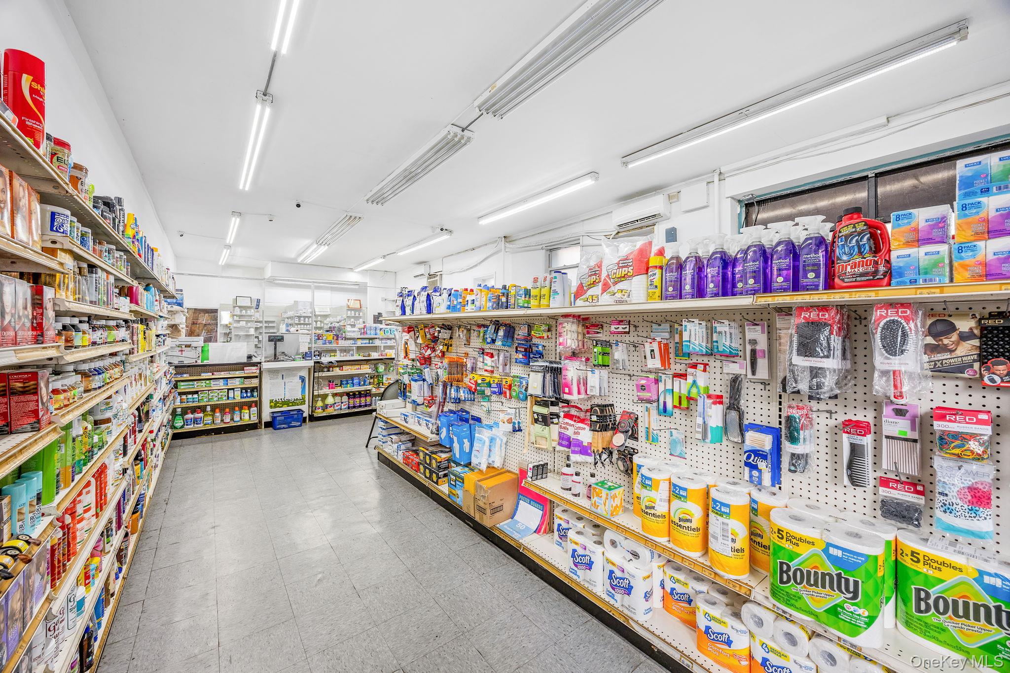 #3 photo, 623 Wilson Avenue, ブルックリン区 Brooklyn , NY 11207