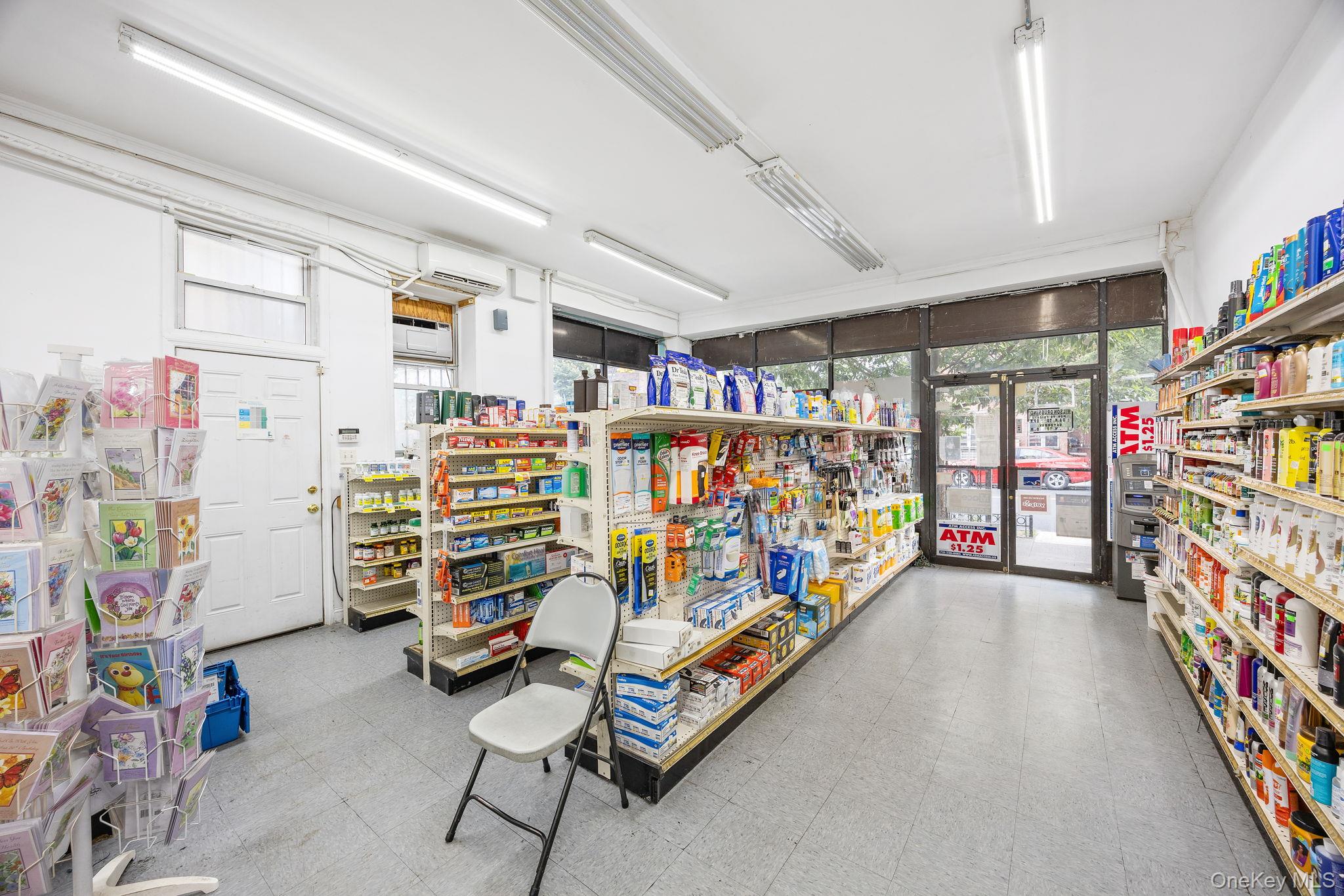 #4 photo, 623 Wilson Avenue, ブルックリン区 Brooklyn , NY 11207