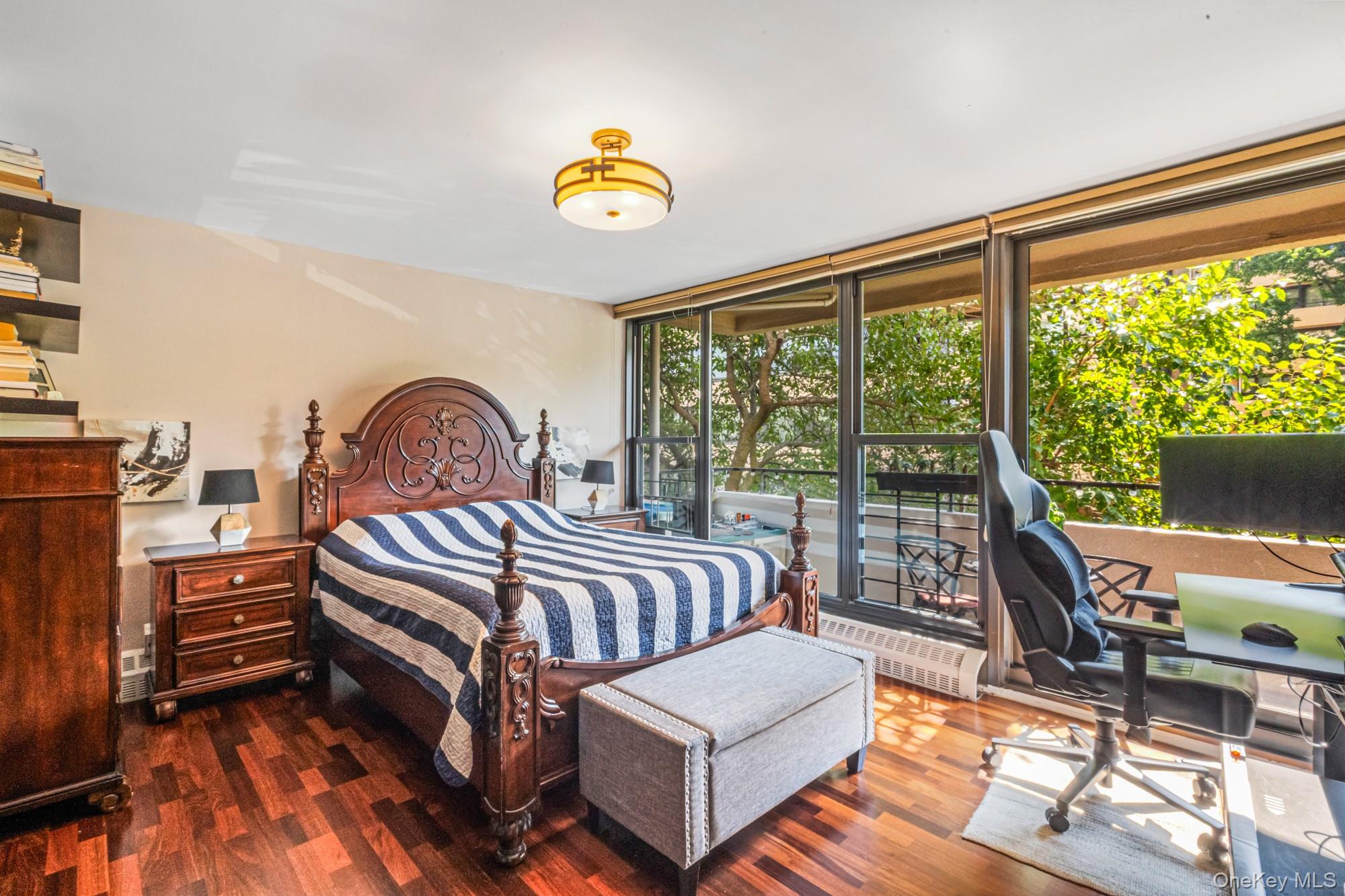 #13 photo, 16801 12th Avenue, クイーンズ区 Whitestone , NY 11357