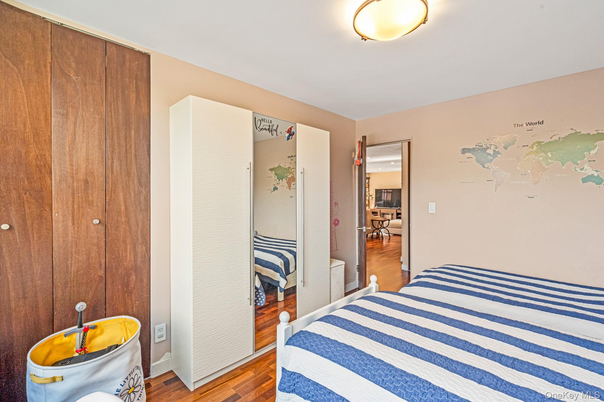 #17 photo, 16801 12th Avenue, クイーンズ区 Whitestone , NY 11357