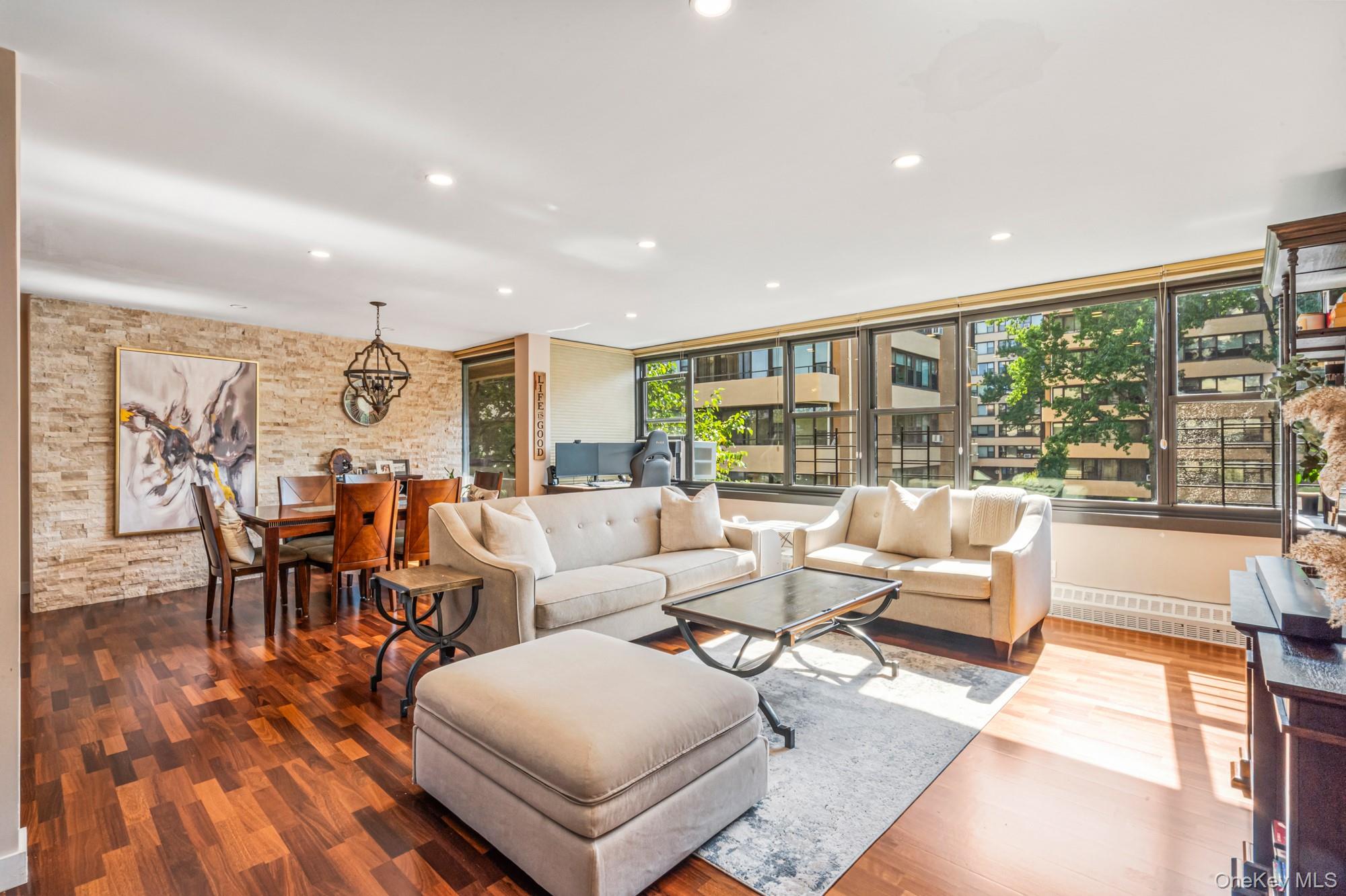 #5 photo, 16801 12th Avenue, クイーンズ区 Whitestone , NY 11357