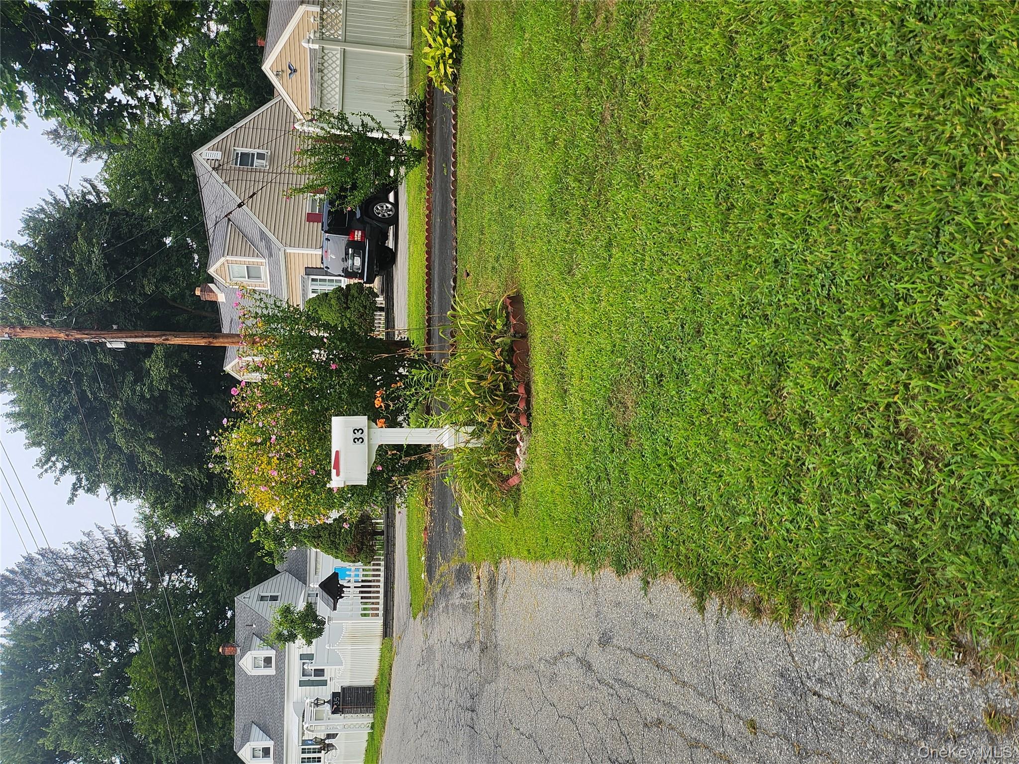 #1 photo, 33 Red Barn Road, Hyde Park , NY 12538