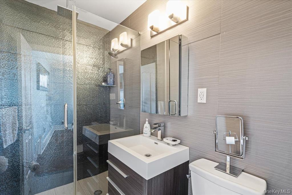 #16 photo, 215-29 23rd Avenue, クイーンズ区 Bayside , NY 11360