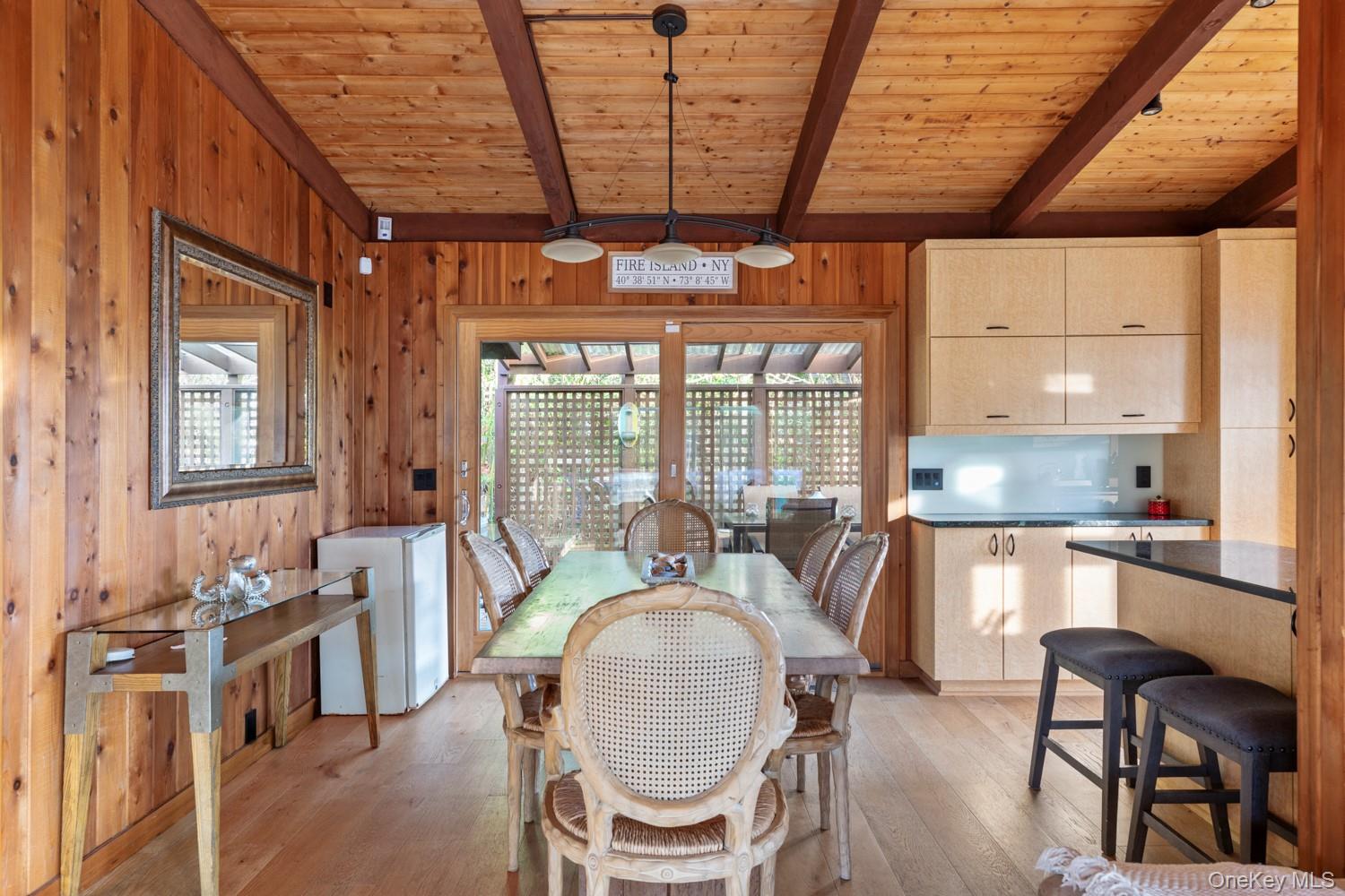 #11 photo, 19 Crescent Avenue, サフォーク郡 Seaview , NY 11770