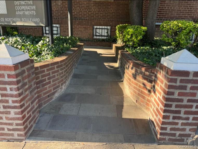 #6 photo, 141-25 Northern Boulevard, クイーンズ区 Flushing , NY 11354