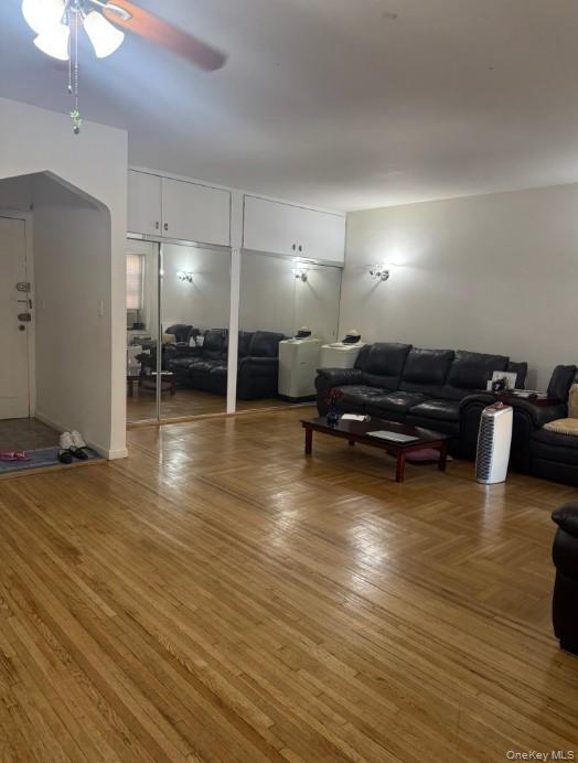 #8 photo, 141-25 Northern Boulevard, クイーンズ区 Flushing , NY 11354