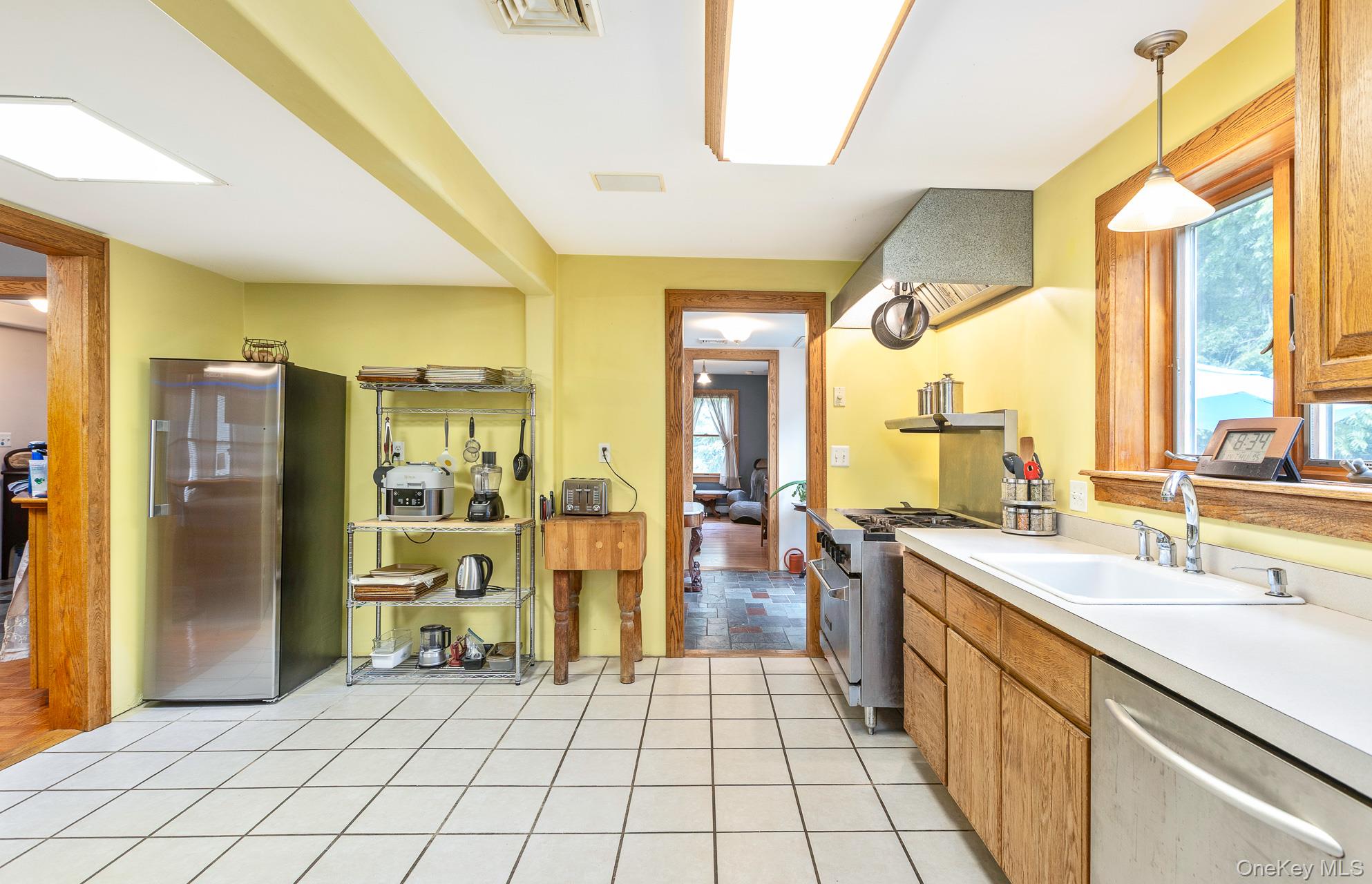 #13 photo, 127 North Street, サフォーク郡 Manorville , NY 11949