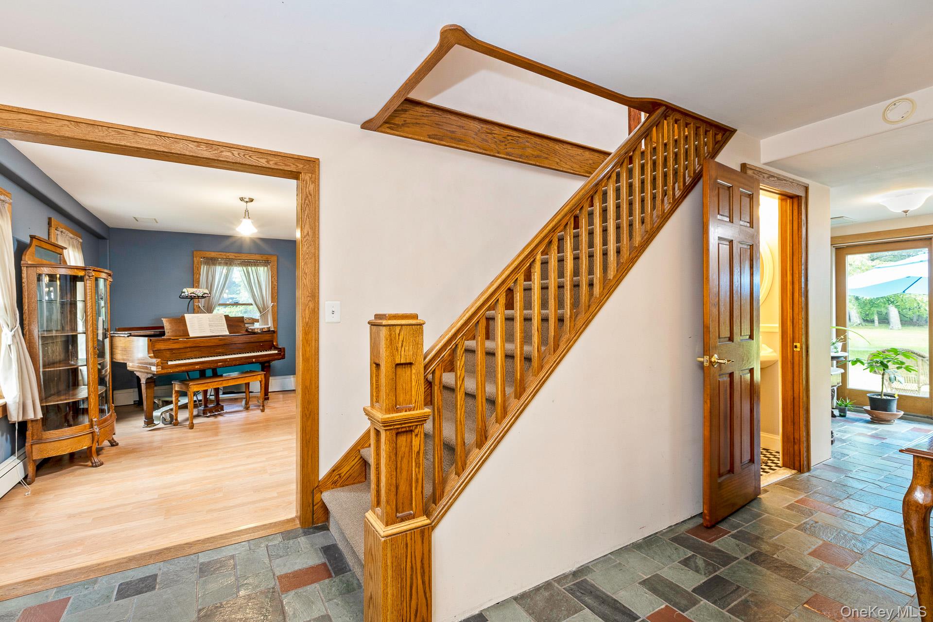 #6 photo, 127 North Street, サフォーク郡 Manorville , NY 11949