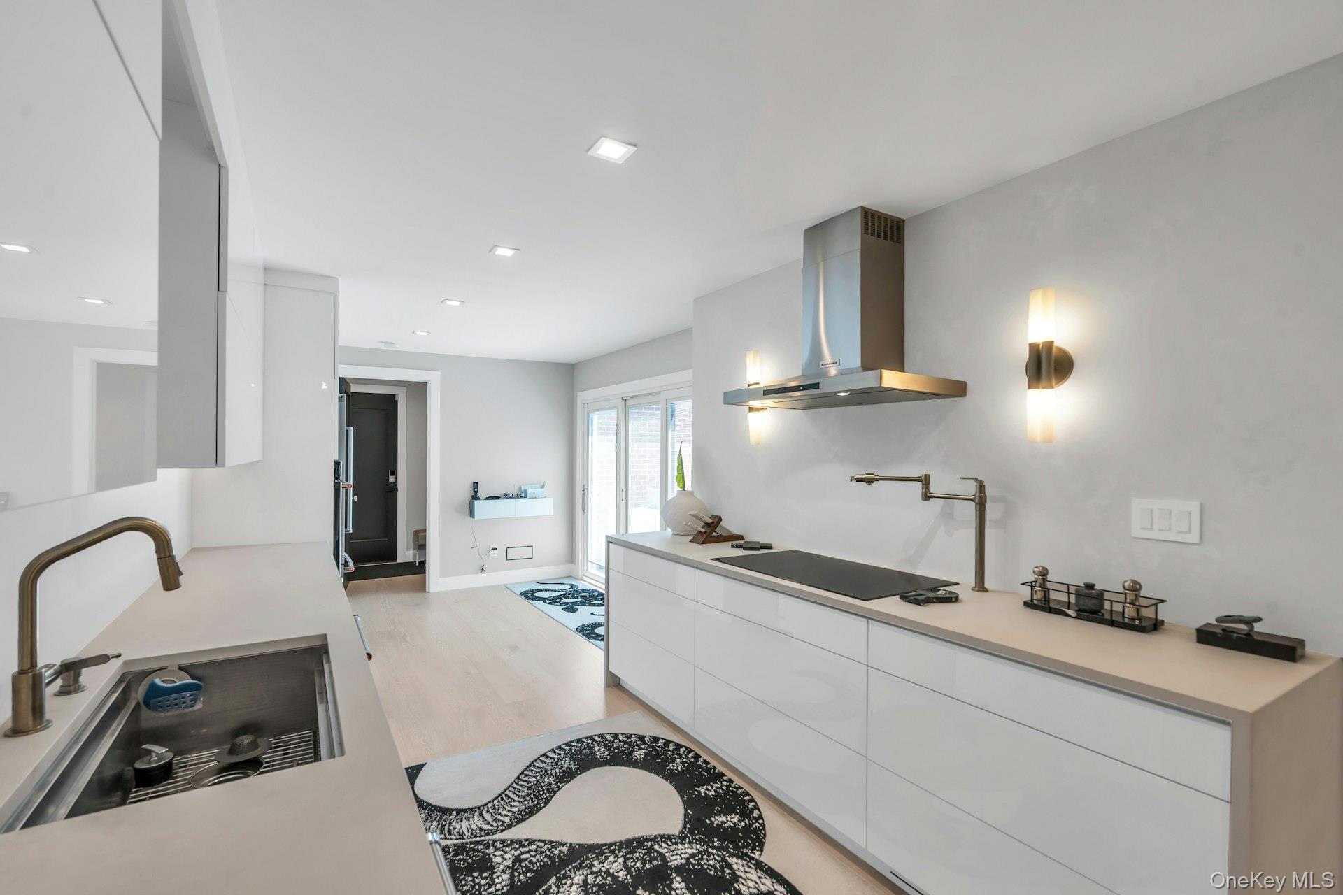 #10 photo, 211 Hornbill Drive, ナッソー郡 Manhasset , NY 11030