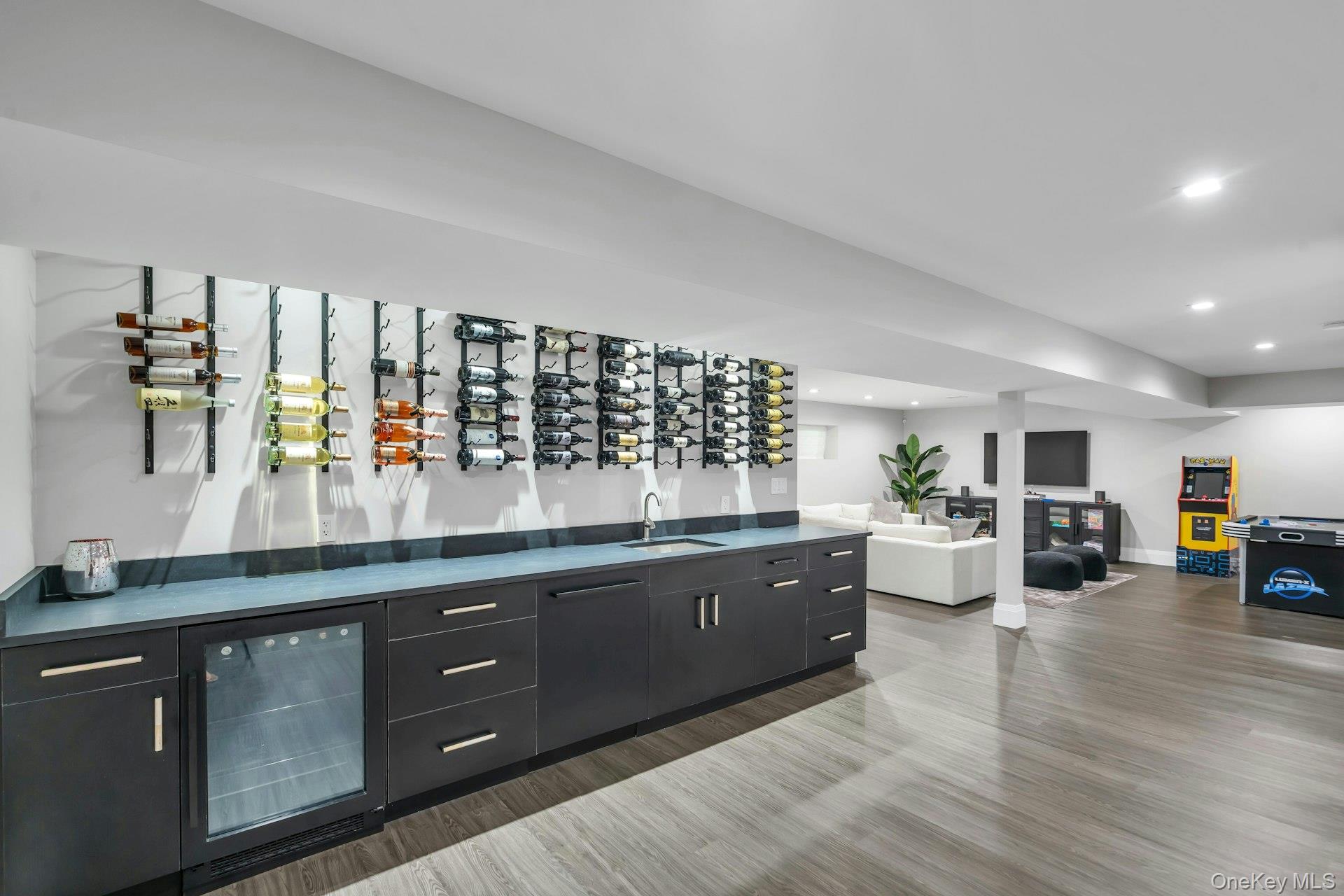 #20 photo, 211 Hornbill Drive, ナッソー郡 Manhasset , NY 11030