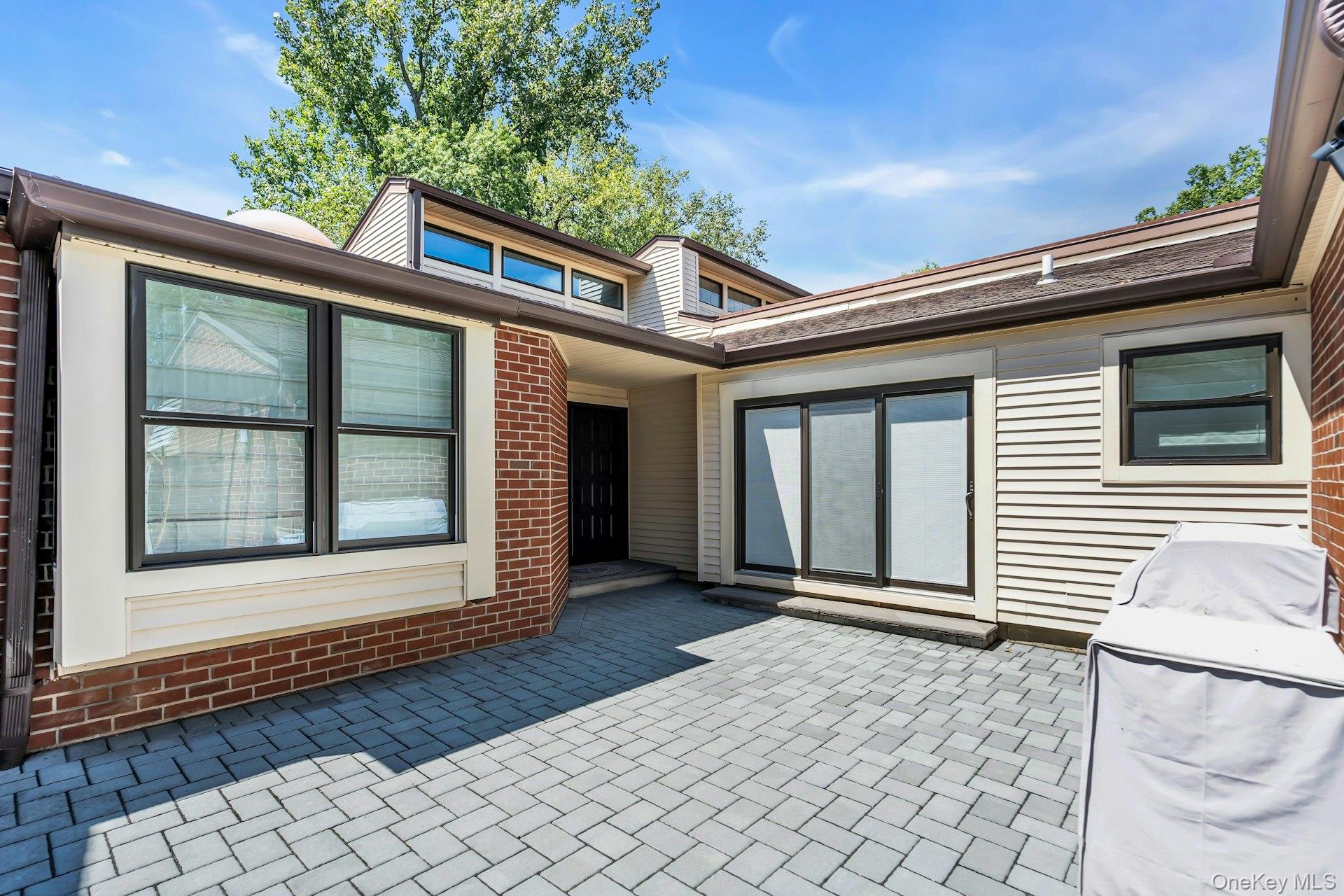 #3 photo, 211 Hornbill Drive, ナッソー郡 Manhasset , NY 11030