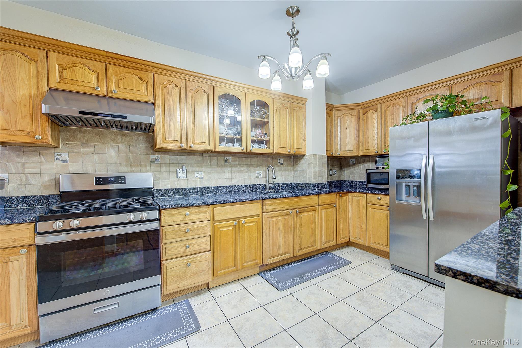 #16 photo, 161-10 84th Road, Jamaica Hills , NY 11432