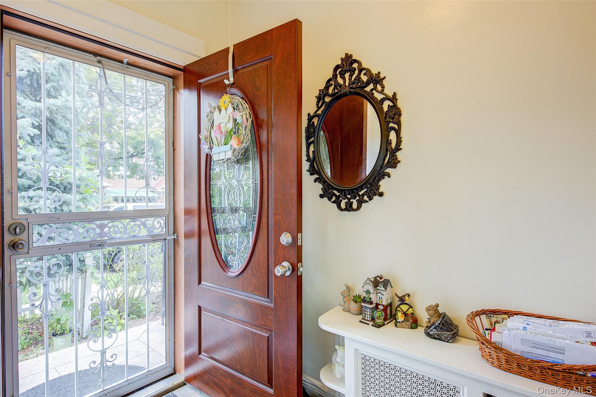 #7 photo, 161-10 84th Road, Jamaica Hills , NY 11432