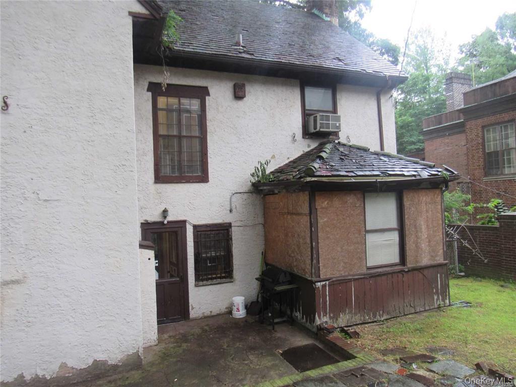 #13 photo, 8302 116th Street, Richmond Hill , NY 11418