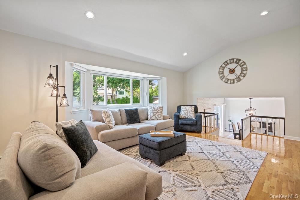 #10 photo, 18 Lloyd Lane, Nesconset , NY 11767