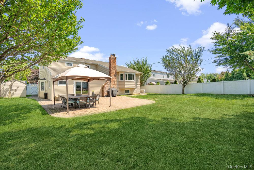 #16 photo, 18 Lloyd Lane, Nesconset , NY 11767