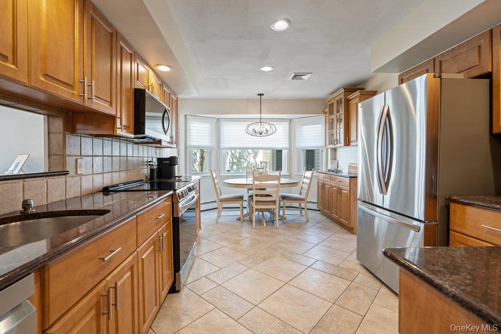 #5 photo, 18 Lloyd Lane, Nesconset , NY 11767