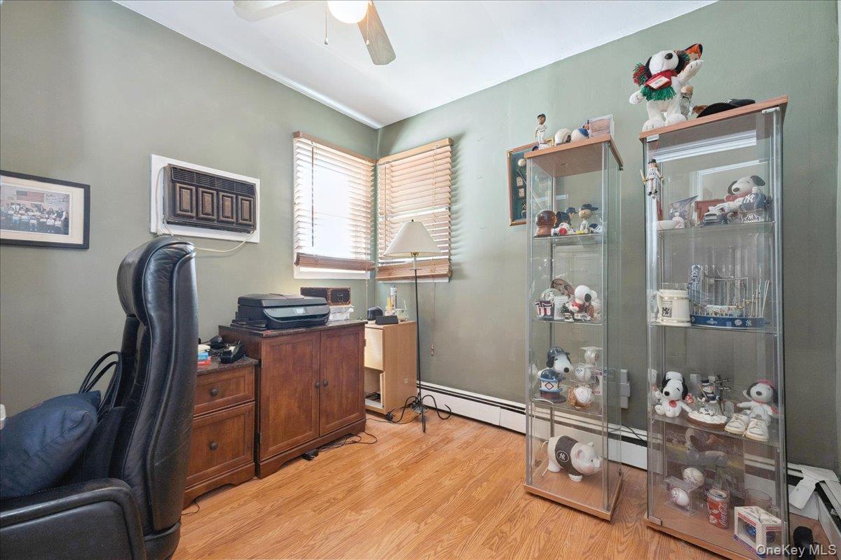 #10 photo, 181 Springtime Lane, Levittown , NY 11756