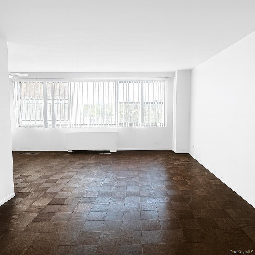 #2 photo, 61-20 Grand Central Parkway, クイーンズ区 Forest Hills , NY 11375