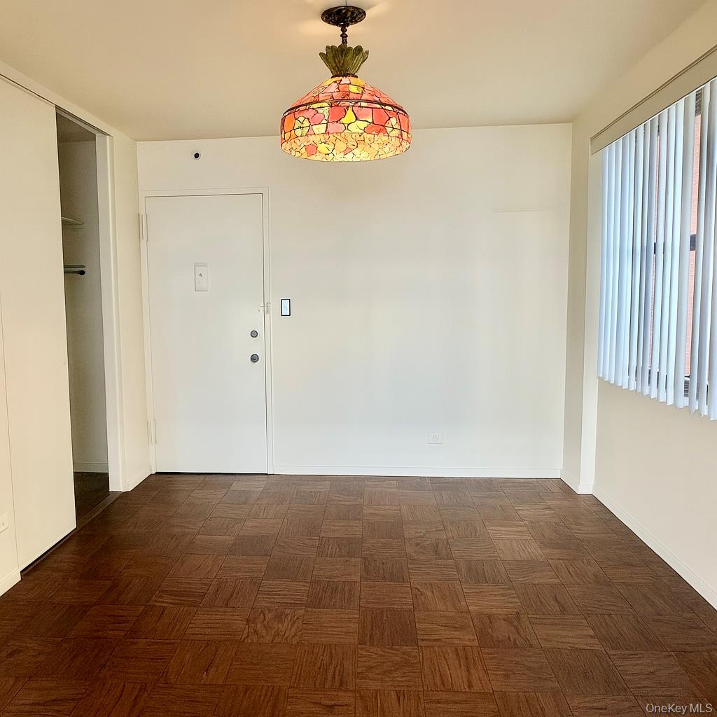 #4 photo, 61-20 Grand Central Parkway, クイーンズ区 Forest Hills , NY 11375