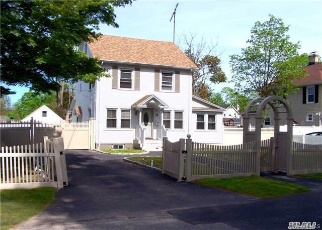 #1 photo, 21 Rhodes Avenue, Bay Shore , NY 11706