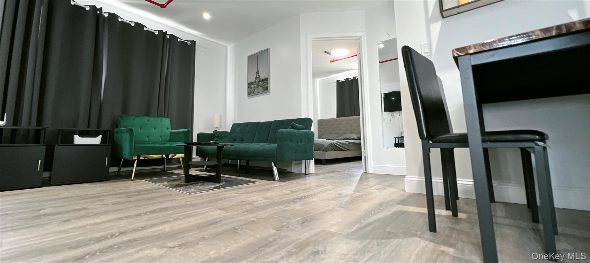 #2 photo, 4122 75 St., クイーンズ区 Elmhurst , NY 11373