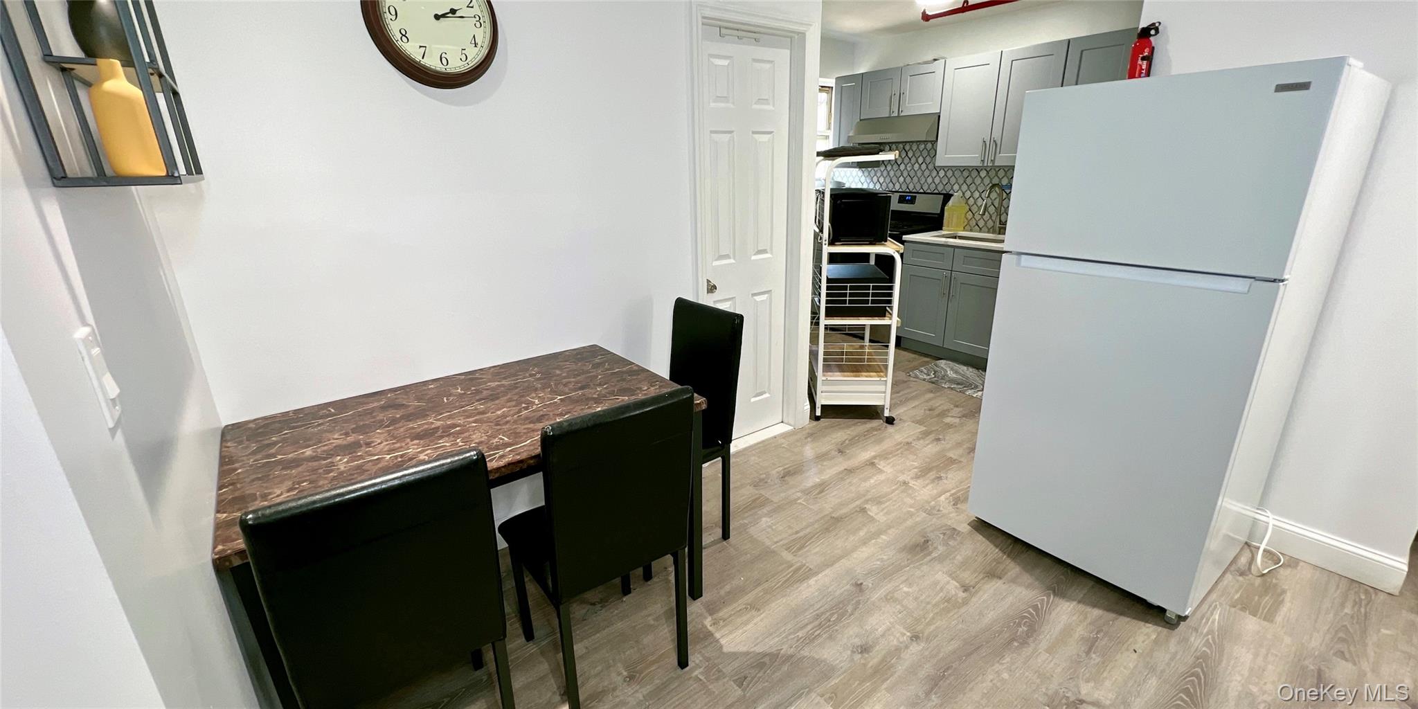 #4 photo, 4122 75 St., クイーンズ区 Elmhurst , NY 11373