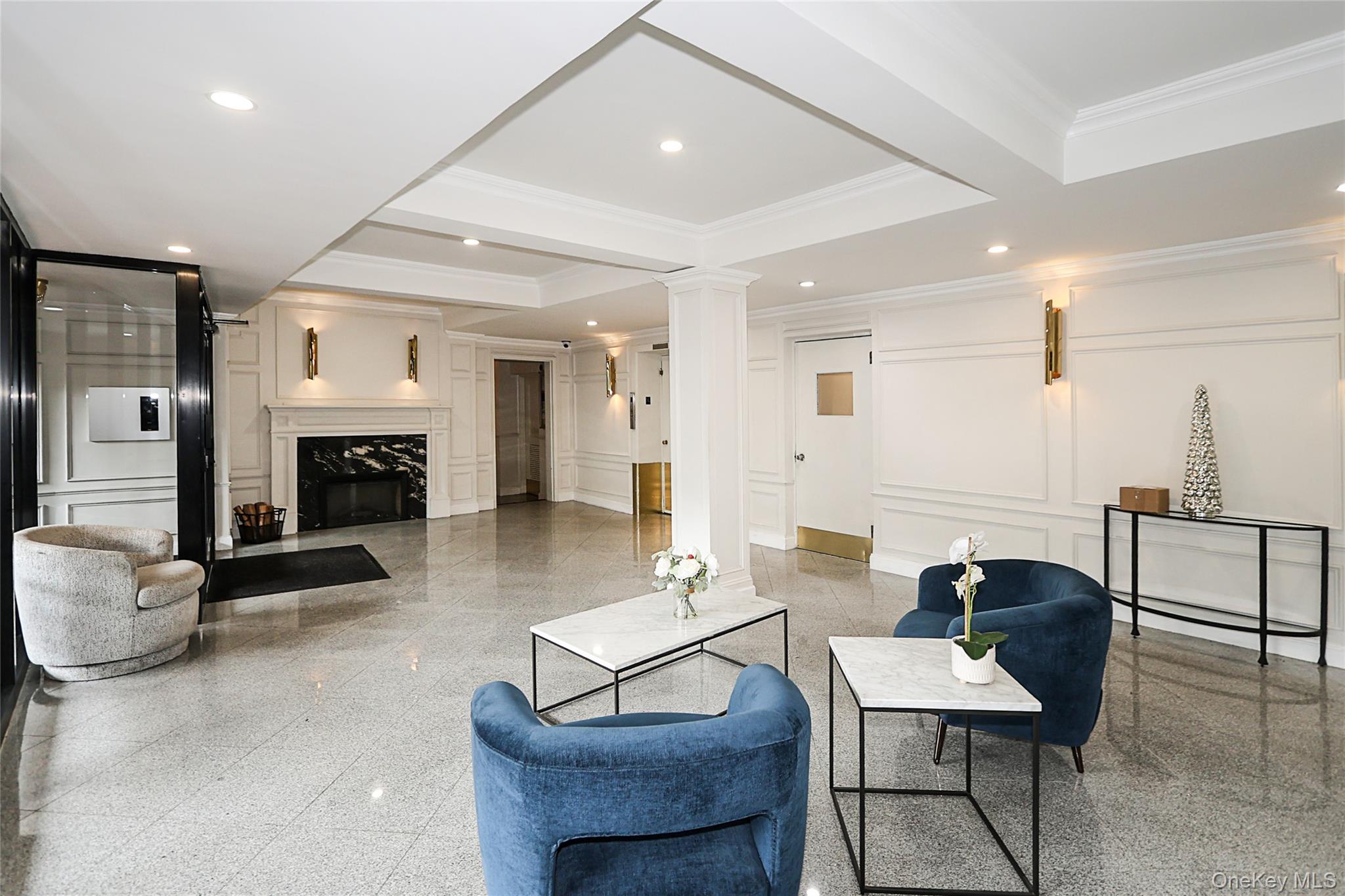 #20 photo, 7510 Yellowstone Boulevard, クイーンズ区 Rego Park , NY 11374