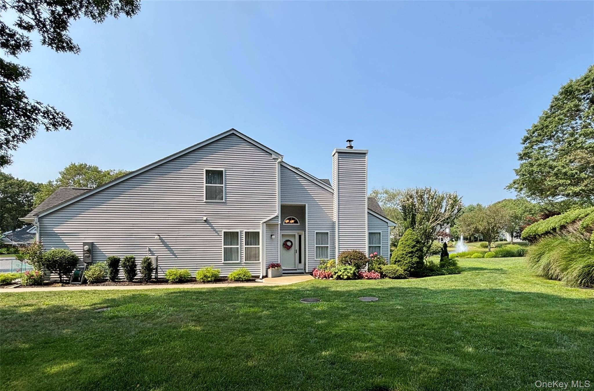 #1 photo, 130 Hampton Vista Drive, सफ़ोक काउंटी Manorville , NY 11949