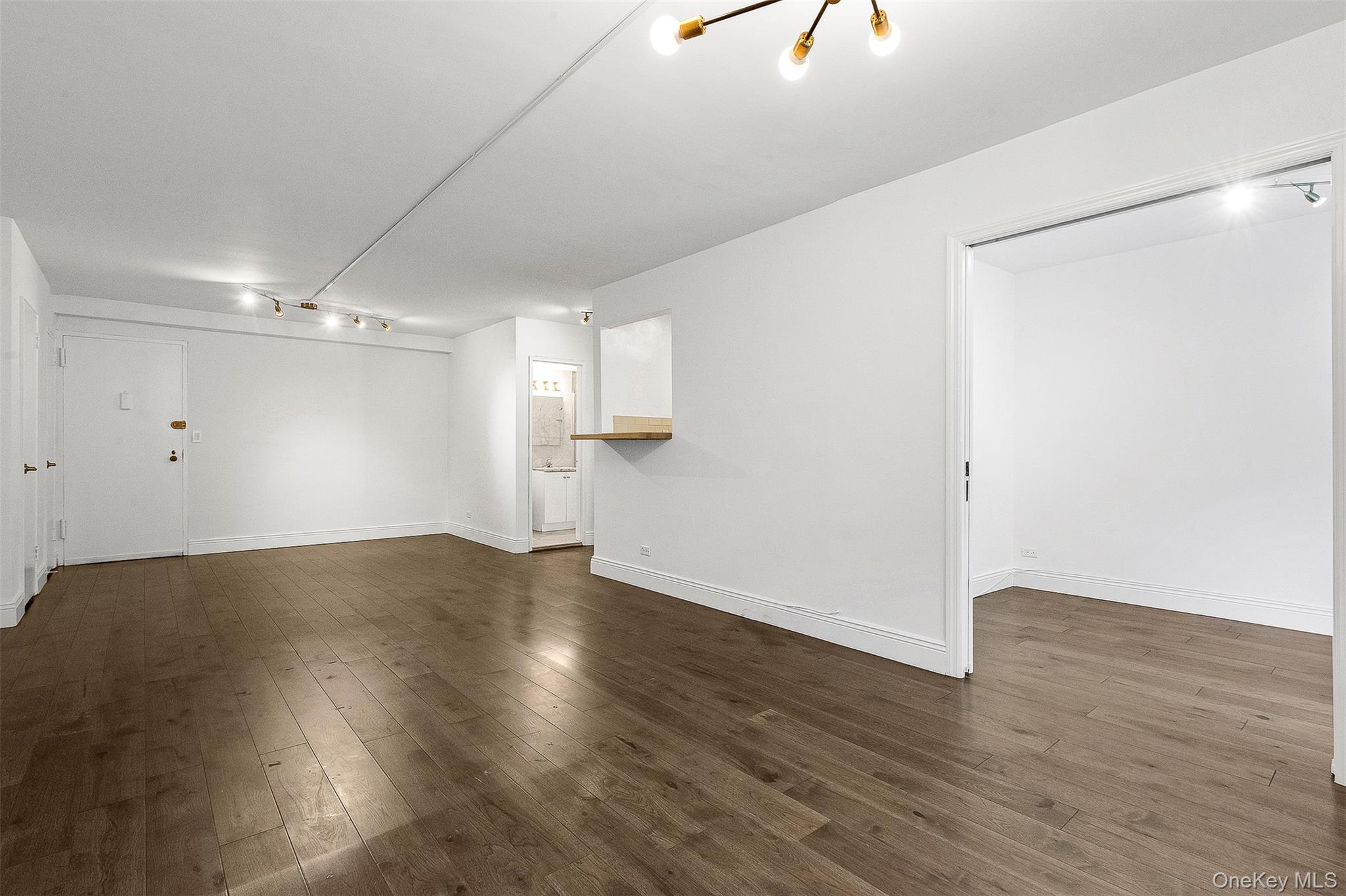 #16 photo, 110-50 71st Road, クイーンズ区 Forest Hills , NY 11375