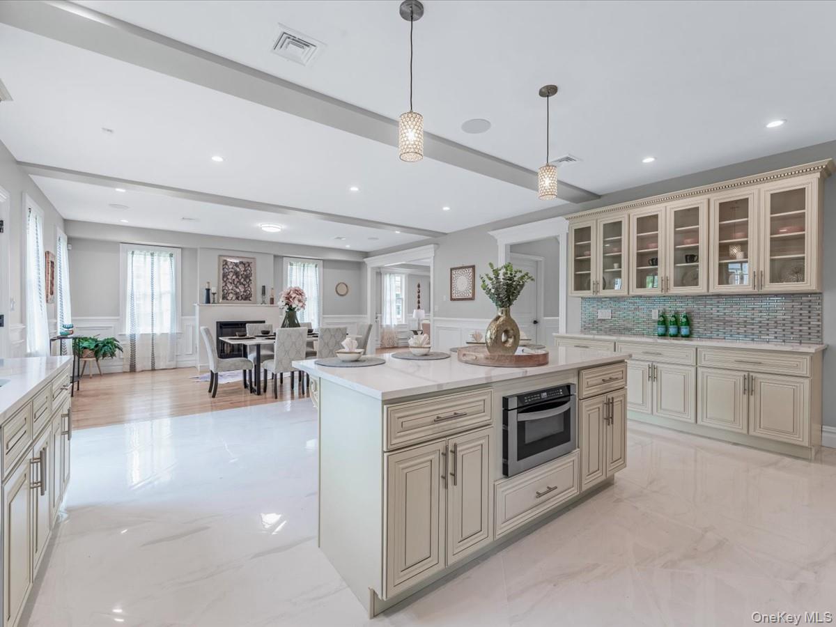 #16 photo, 233-17 38th Drive, クイーンズ区 Douglaston , NY 11363